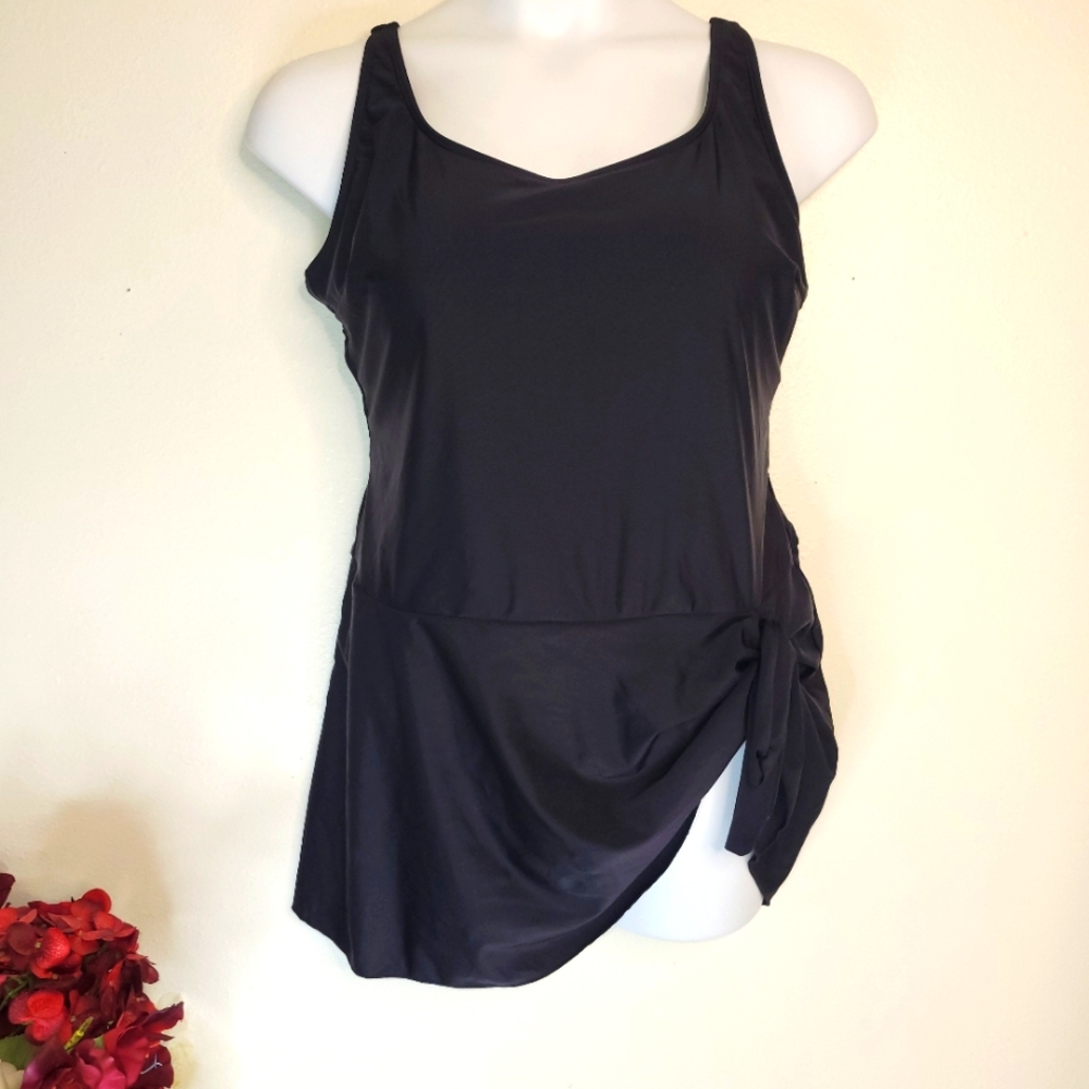 EoMenie side-tie swimsuit 🩱 20w